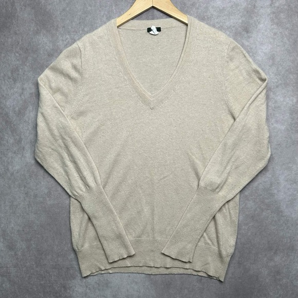 J. Crew Sweaters - J Crew Women's Beige V Neck Long Sleeve Sweater with Cashmere Wool Size XL